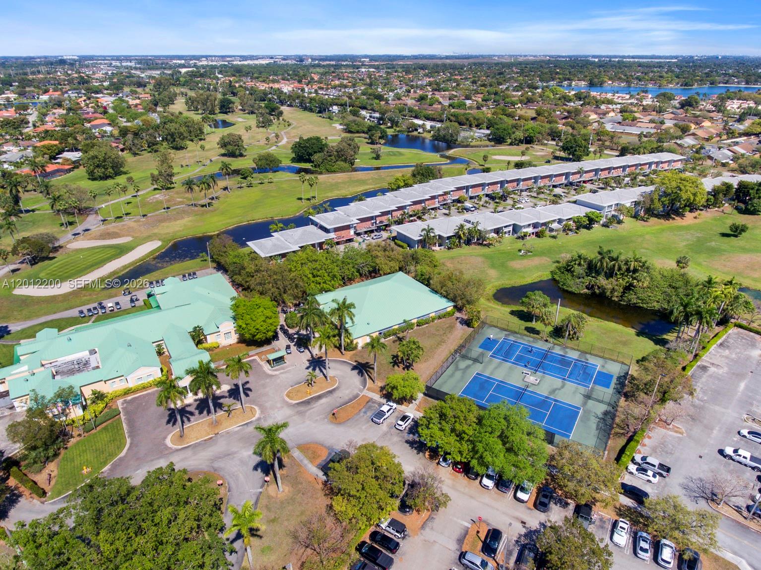 COUNTRY CLUB OF MIAMI - Residential