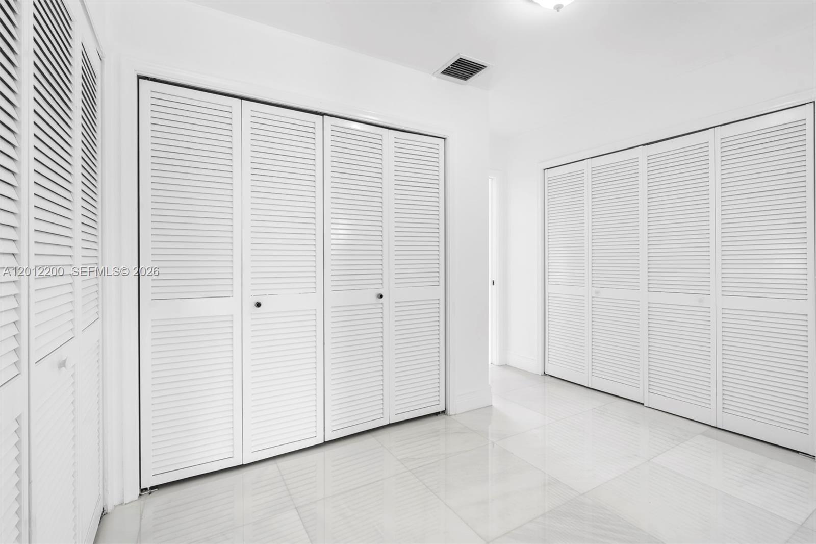 COUNTRY CLUB OF MIAMI - Residential