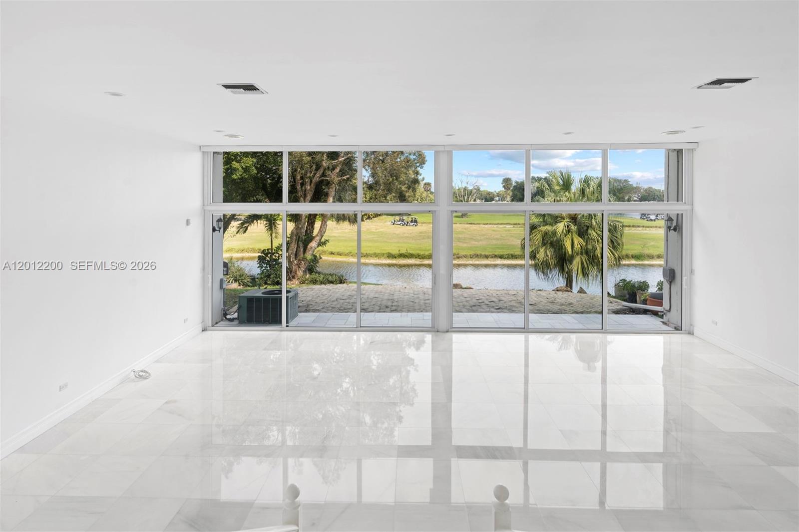 COUNTRY CLUB OF MIAMI - Residential
