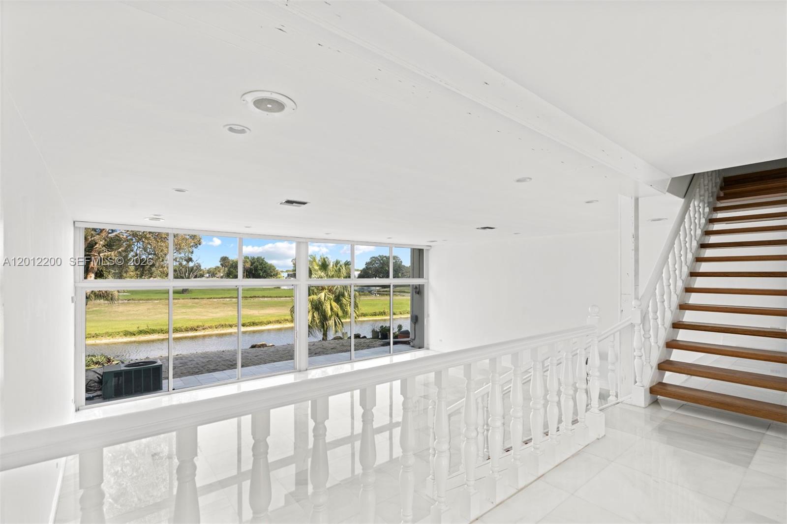 COUNTRY CLUB OF MIAMI - Residential