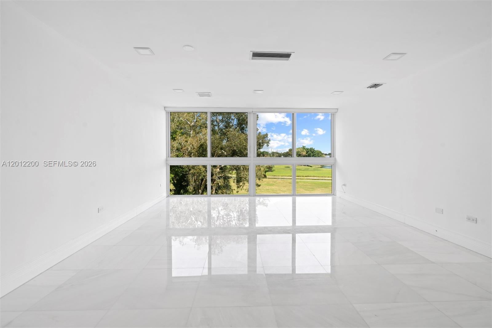 COUNTRY CLUB OF MIAMI - Residential