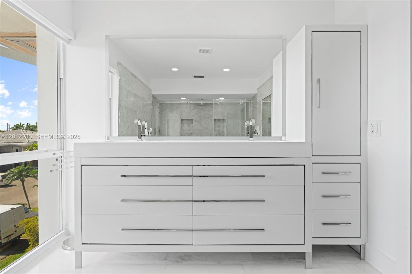 COUNTRY CLUB OF MIAMI - Residential