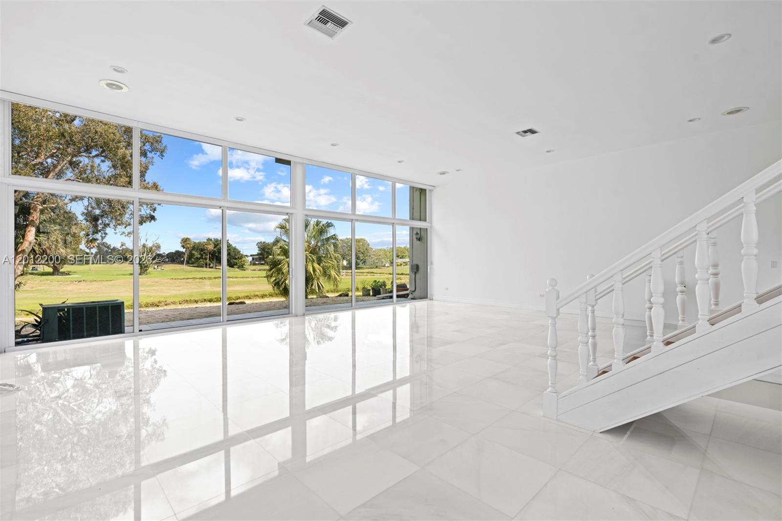 COUNTRY CLUB OF MIAMI - Residential