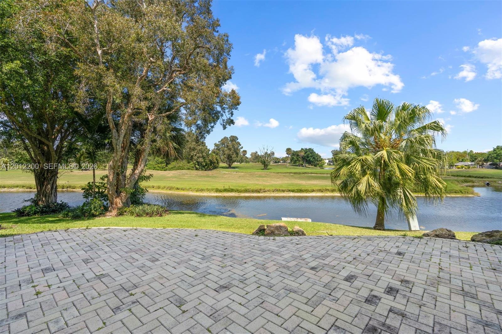 COUNTRY CLUB OF MIAMI - Residential