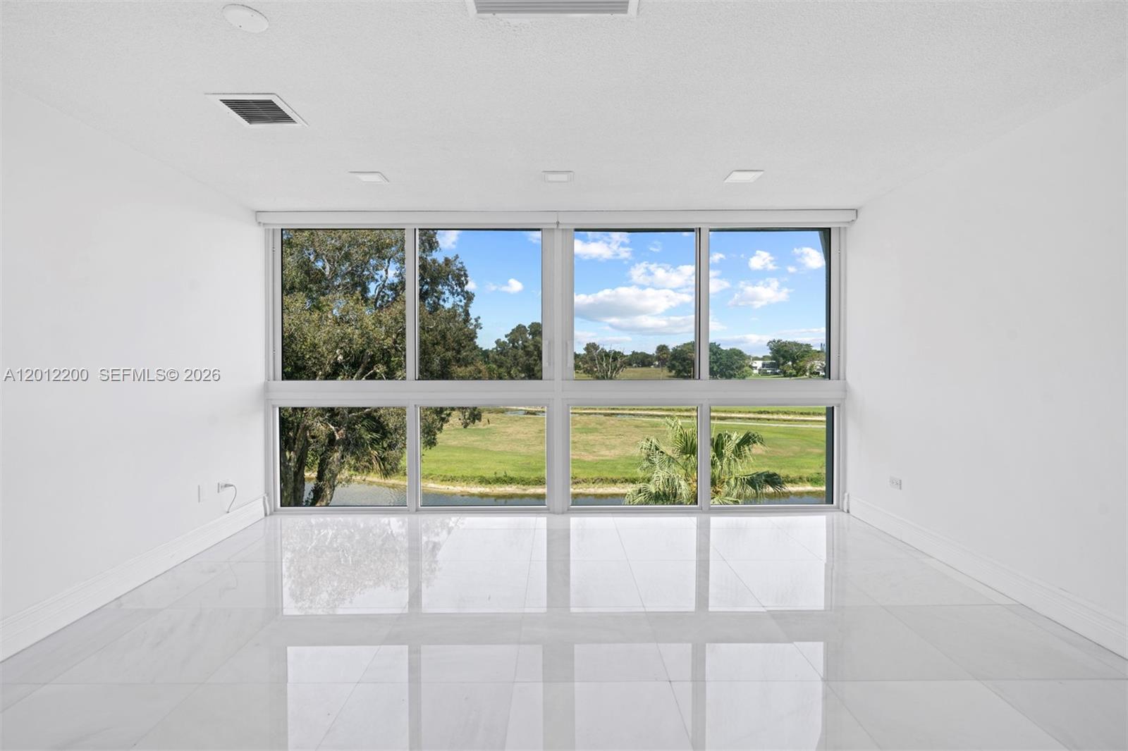COUNTRY CLUB OF MIAMI - Residential
