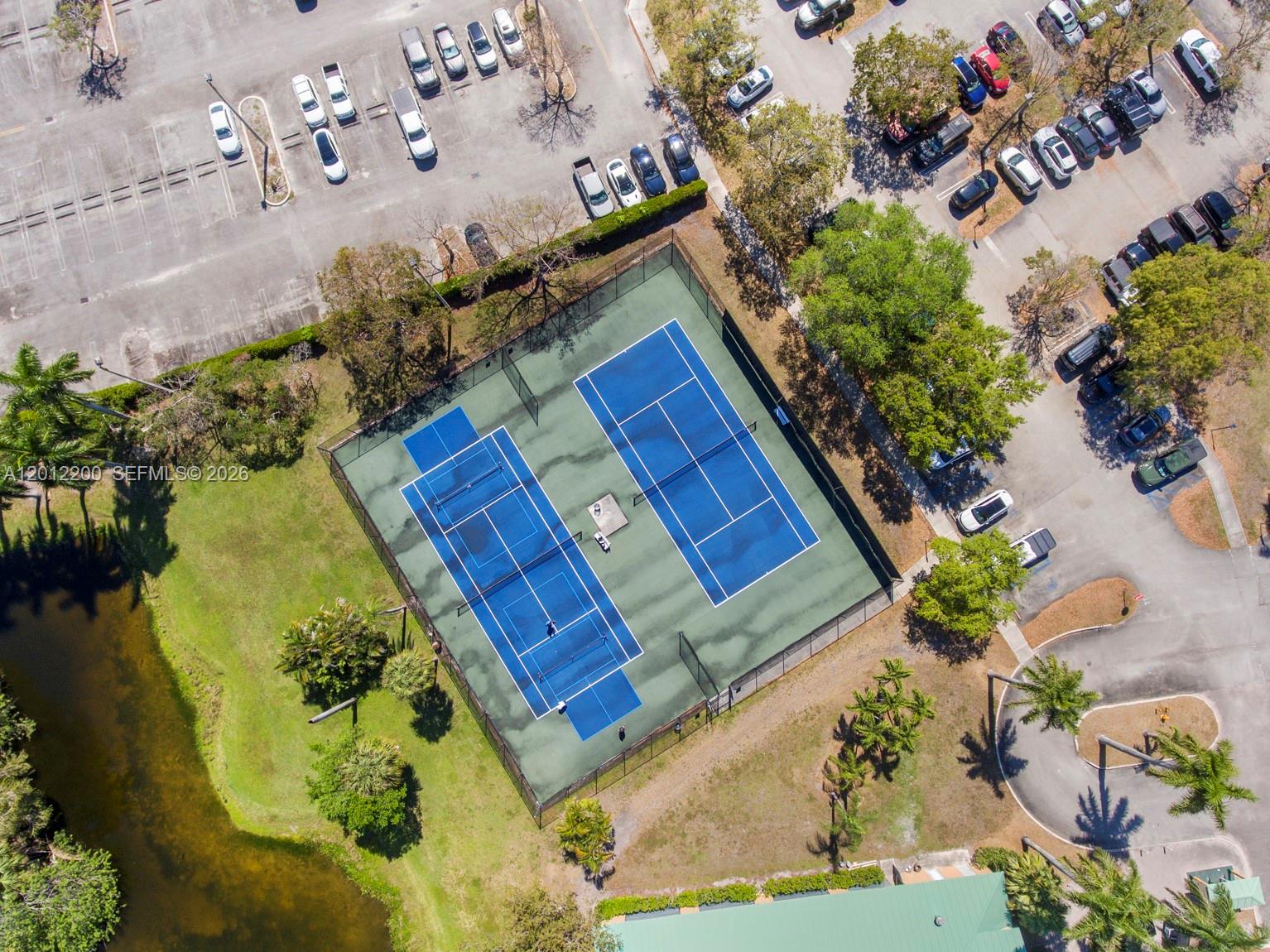 COUNTRY CLUB OF MIAMI - Residential