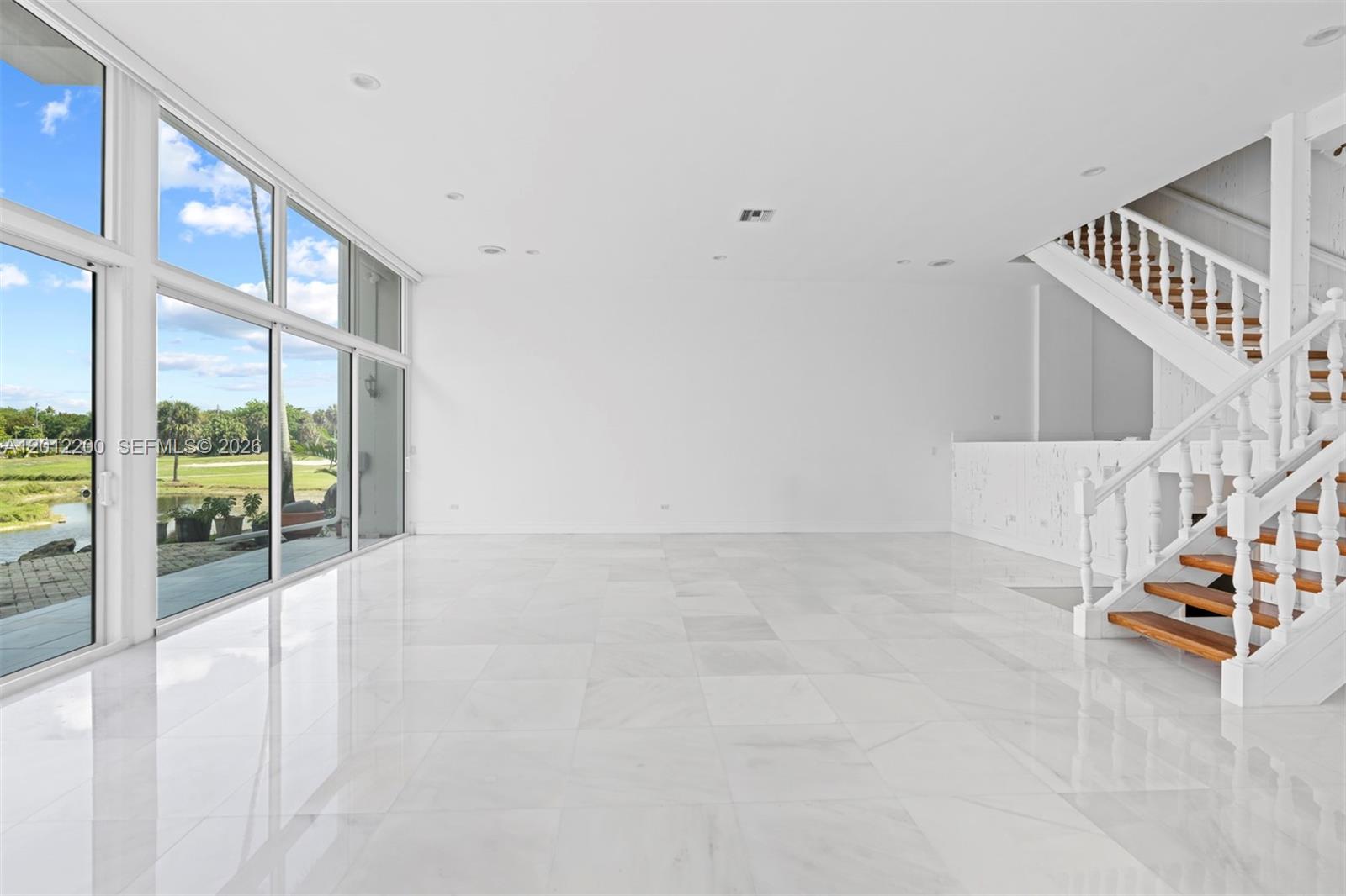 COUNTRY CLUB OF MIAMI - Residential