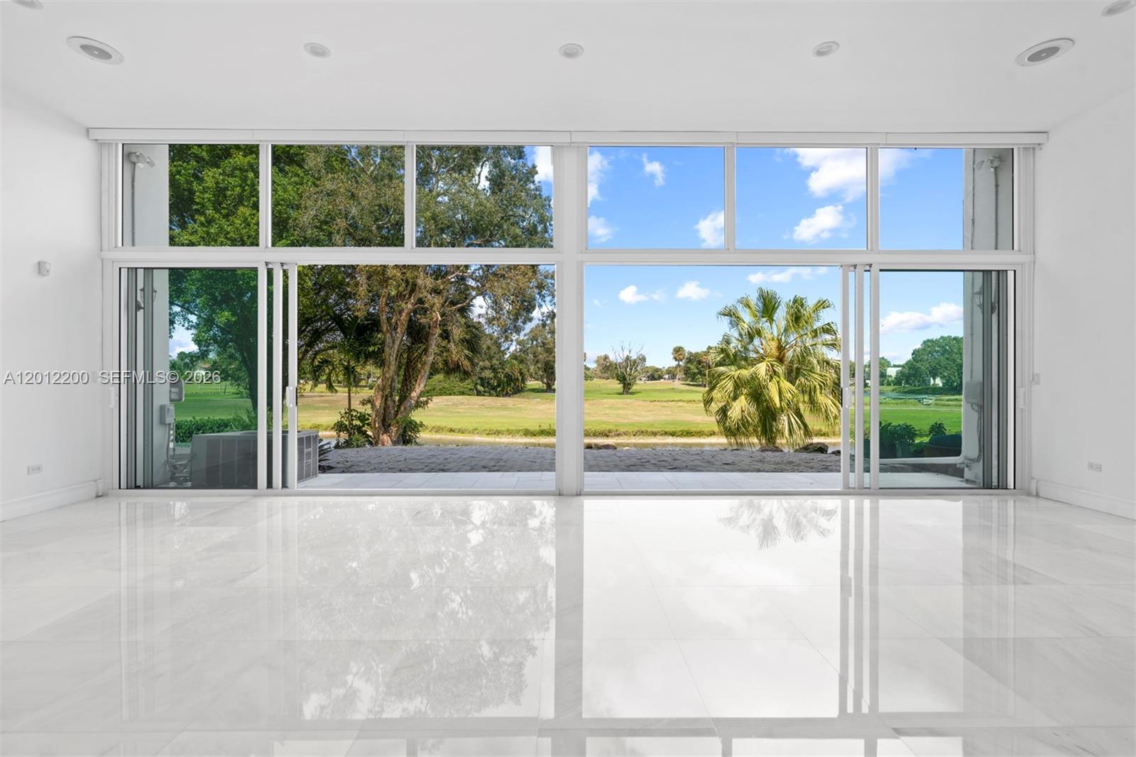 COUNTRY CLUB OF MIAMI - Residential