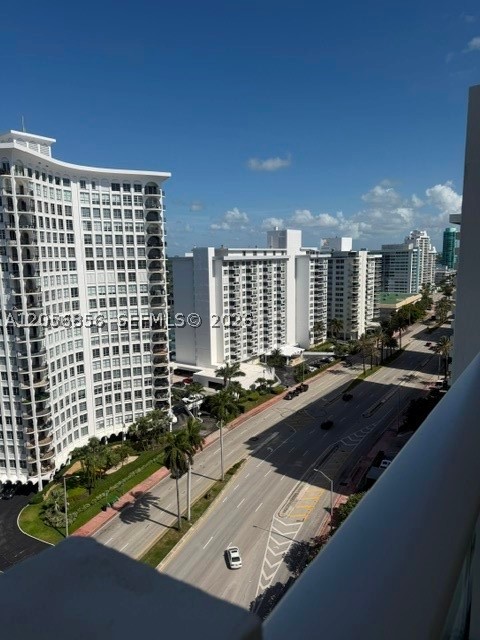 5601 Collins Ave 1723