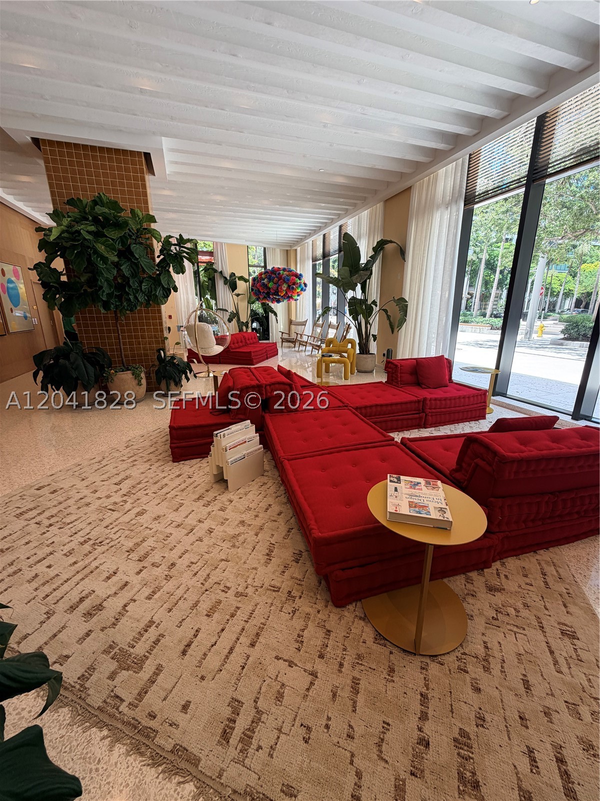 90 NE 32nd St 707