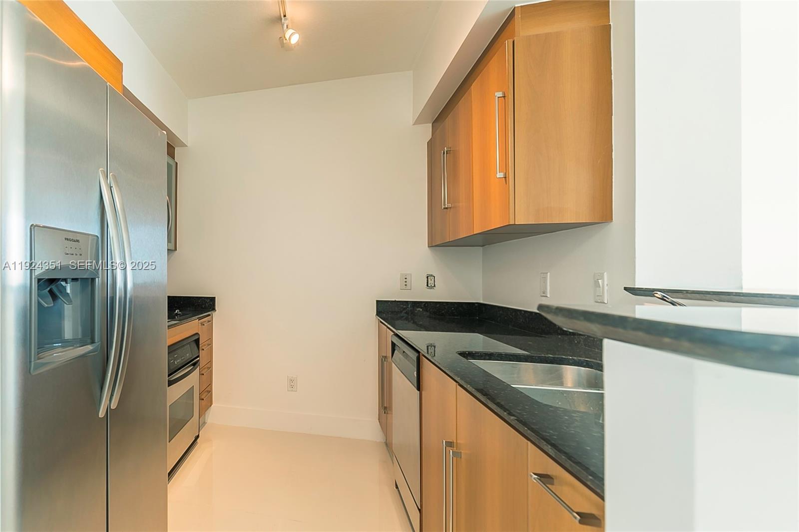 ONE MIAMI WEST CONDO - Residential Lease
