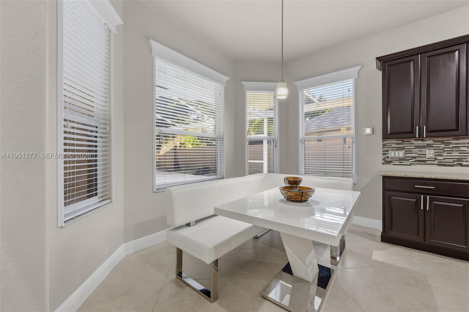 INDIGO LAKES - Residential