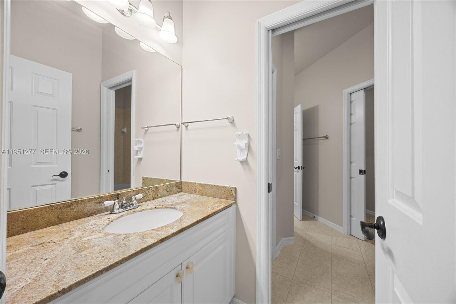 INDIGO LAKES - Residential