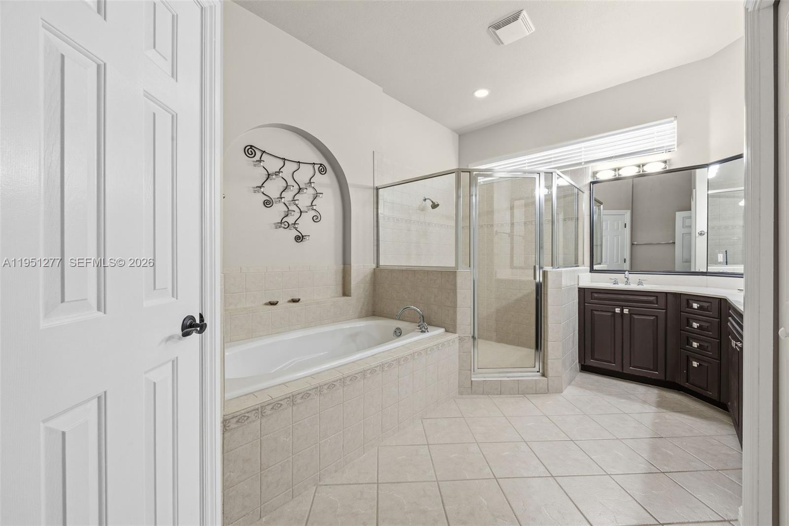 INDIGO LAKES - Residential