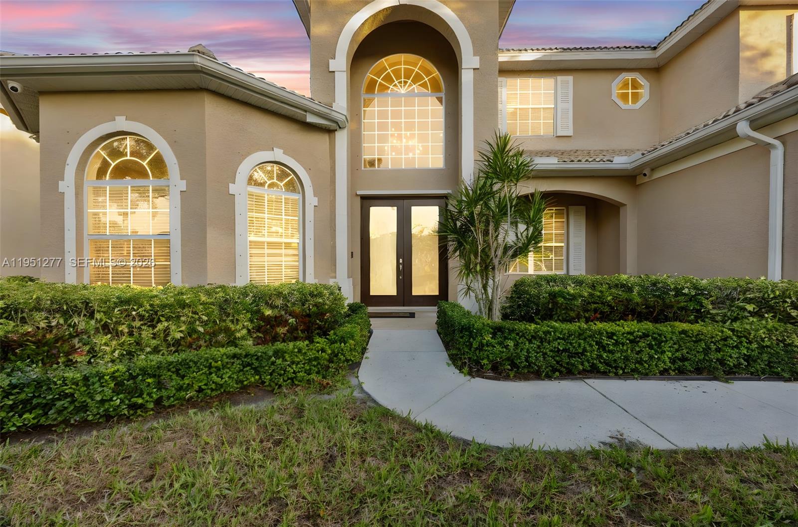 INDIGO LAKES - Residential