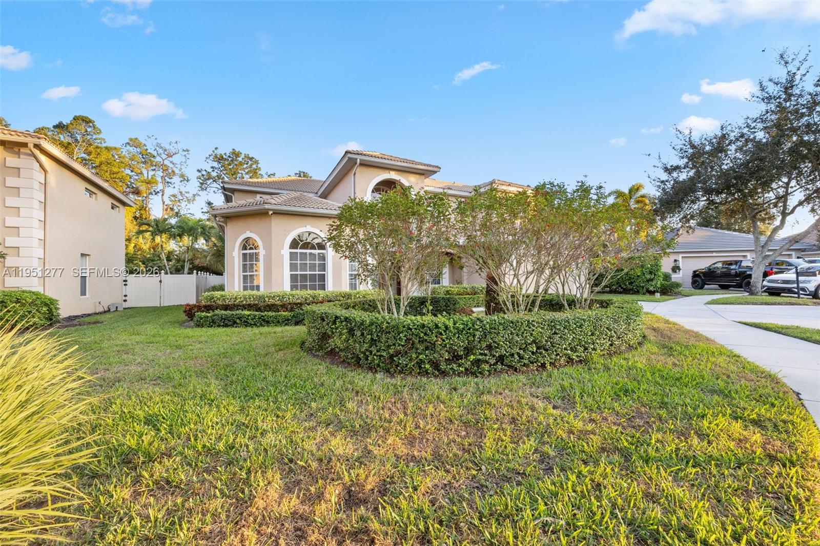 INDIGO LAKES - Residential