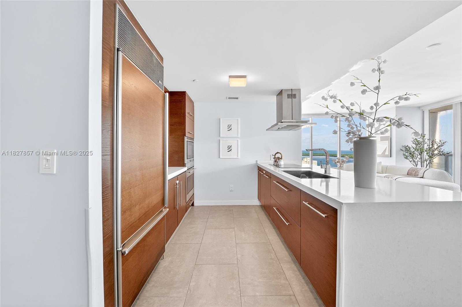 495 Brickell Ave 3901