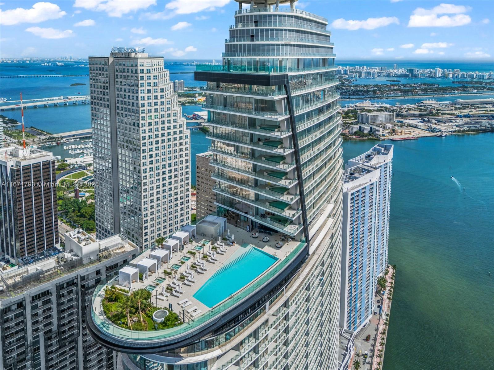 Property for Sale at 300 Biscayne Blvd Way 2409, Miami, Broward County, Florida - Bedrooms: 2 
Bathrooms: 3  - $2,100,000