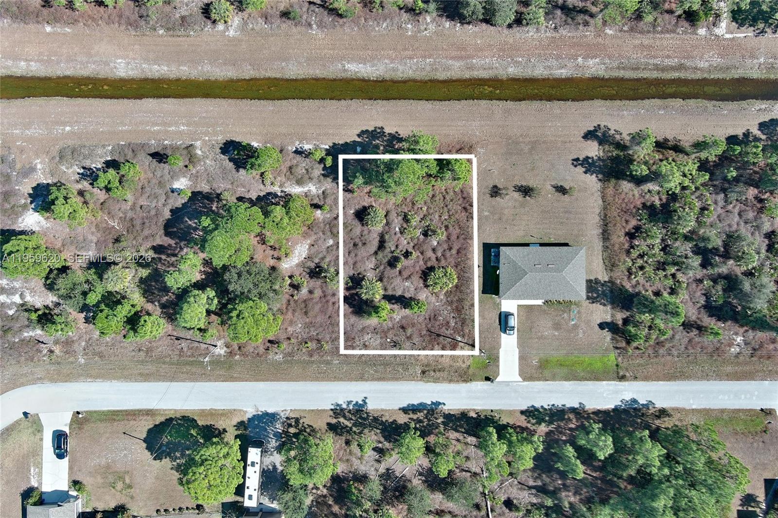 LEHIGH ACRES - Land