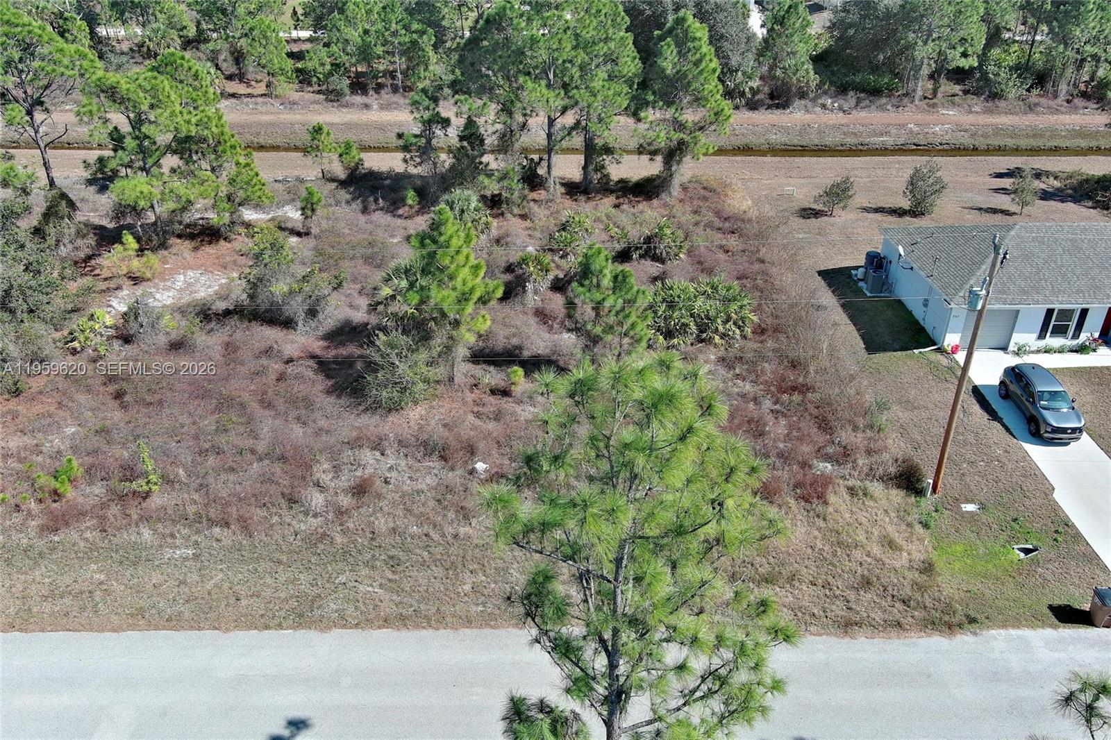 LEHIGH ACRES - Land