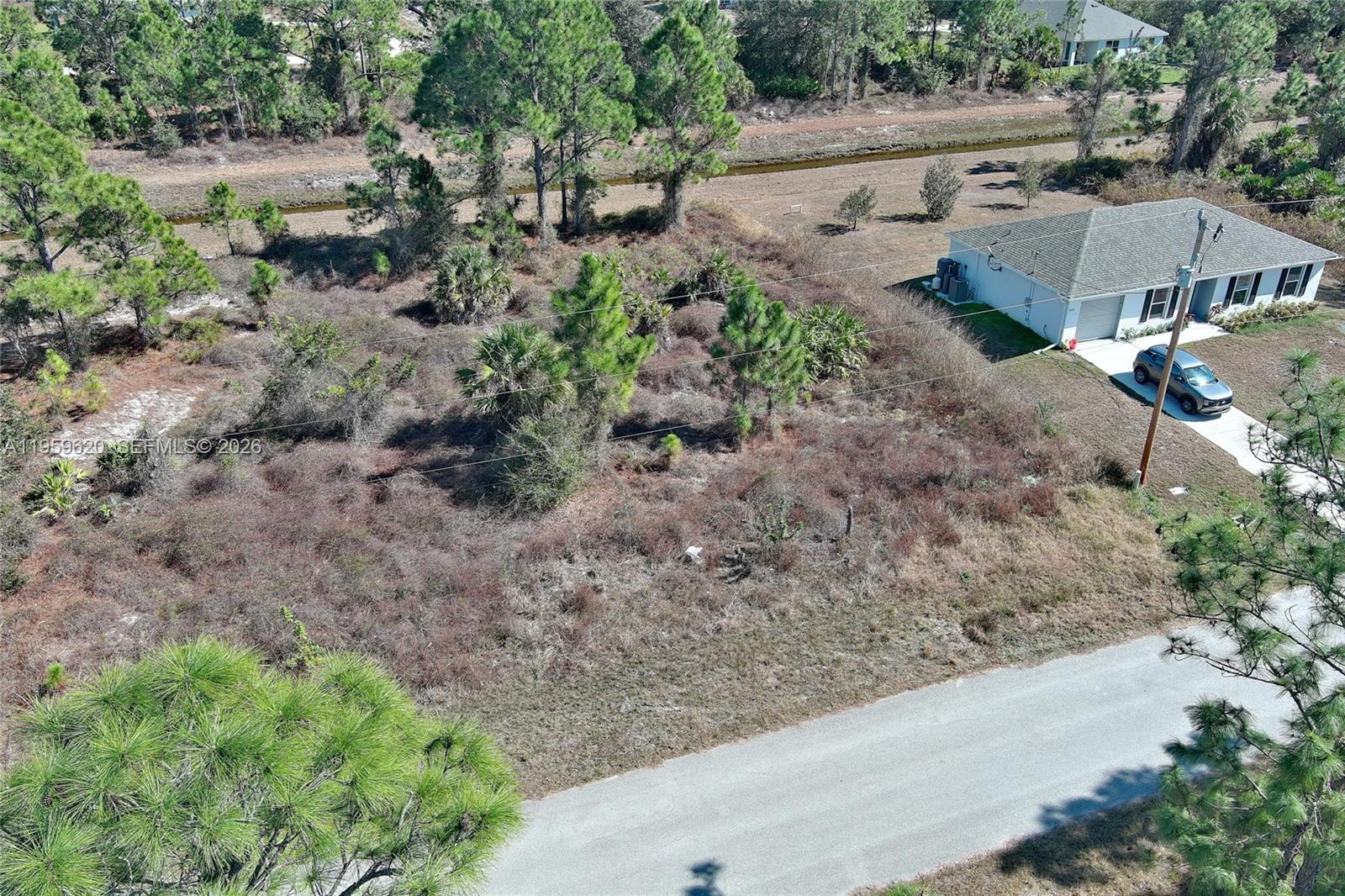 LEHIGH ACRES - Land