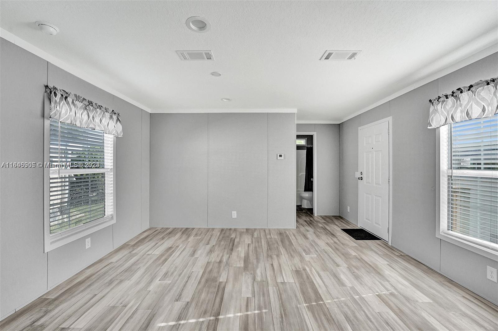 Dania Beach, Florida 33312, United States, 2 Bedrooms Bedrooms, ,2 BathroomsBathrooms,Residential,Pending,46290