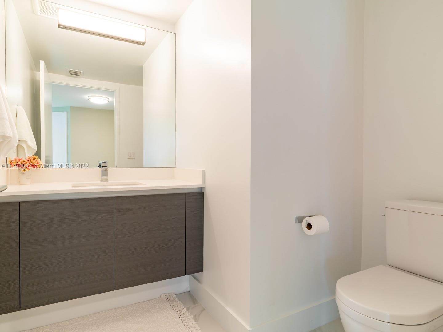 PARQUE TOWERS CONDO - Residential