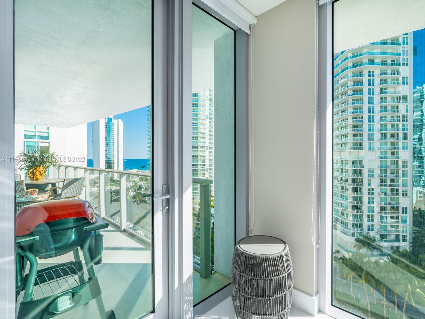 PARQUE TOWERS CONDO - Residential