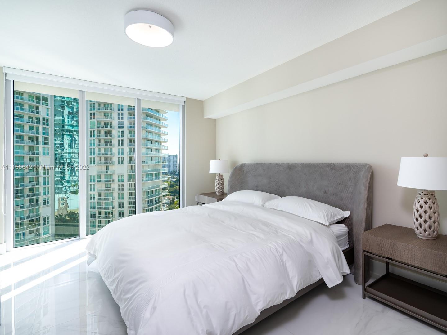 PARQUE TOWERS CONDO - Residential