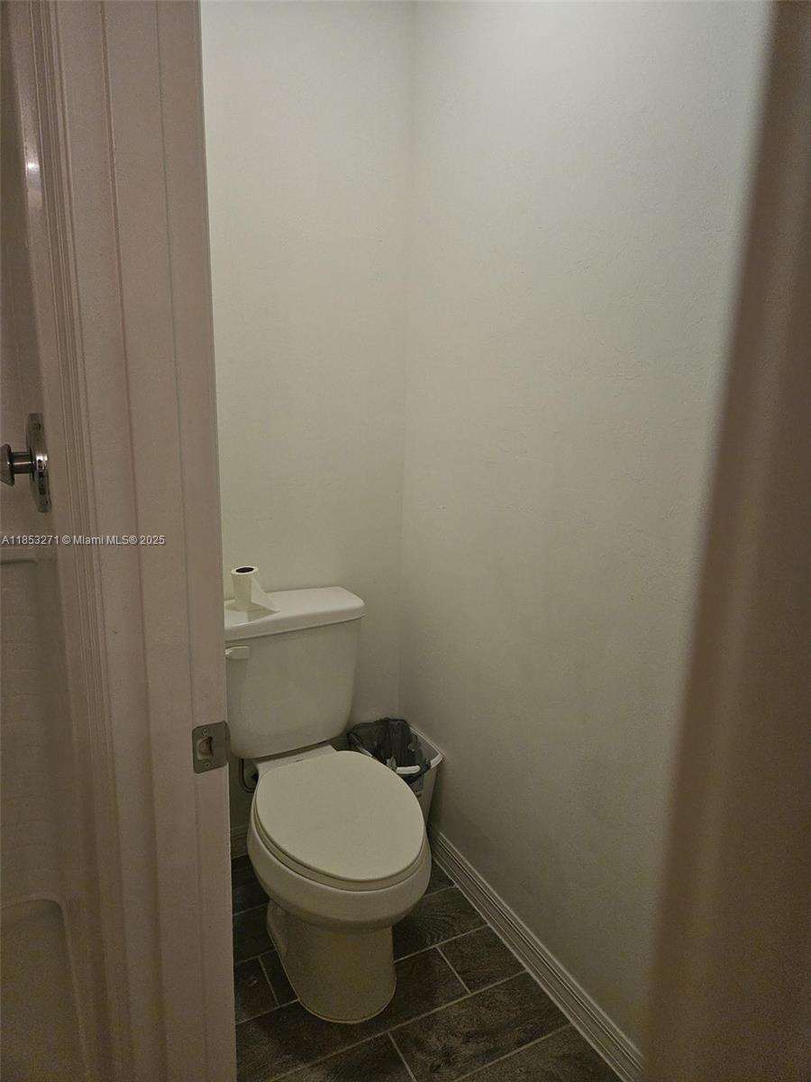 4413 NE 21 Pl.