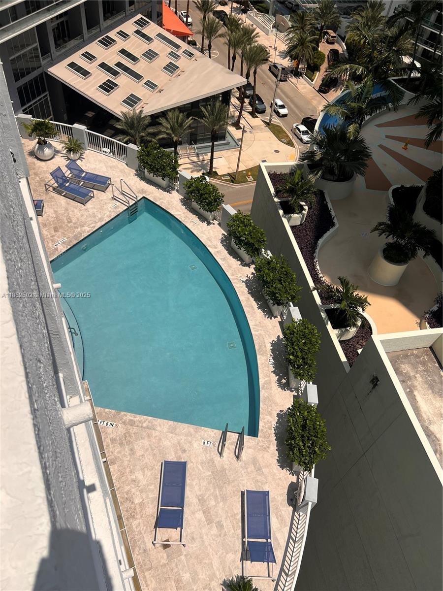 THE SAIL CONDO - Residential