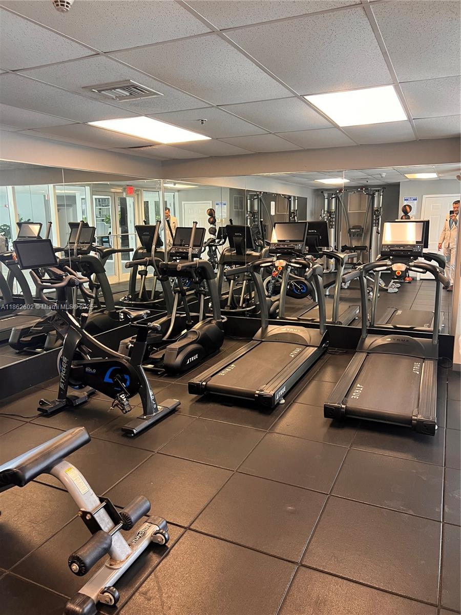 THE SAIL CONDO - Residential