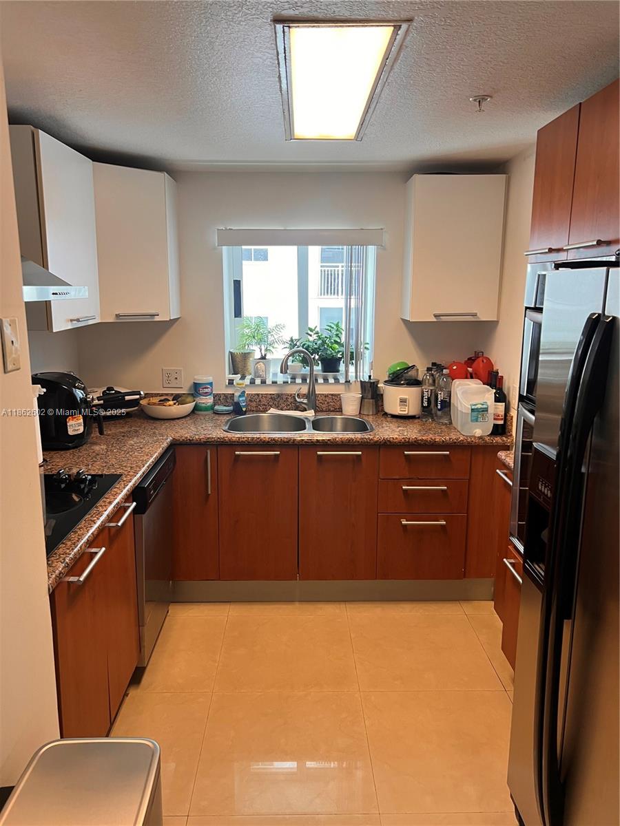 170 SE 14th St 1504