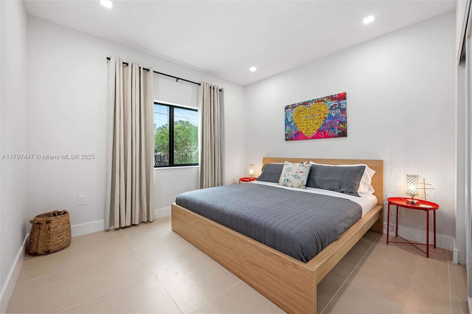 ALLAPATTAH HOMESITES - Residential Income