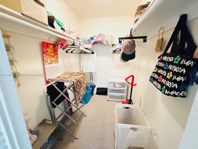 LAUDERDALE OAKS CONDO I - Residential