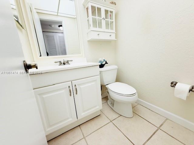 LAUDERDALE OAKS CONDO I - Residential