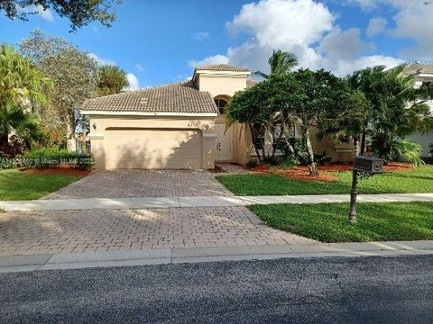 6539 Stonehurst Cir Lake Worth FL 33467