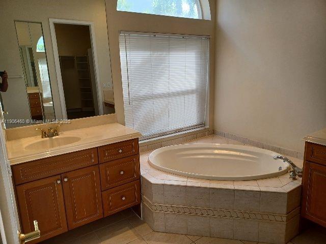 SMITH DAIRY WEST 4 - Residential Lease