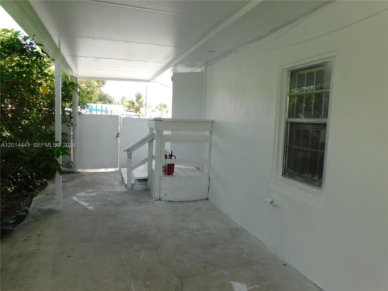 GORRAY PARK - Residential Lease