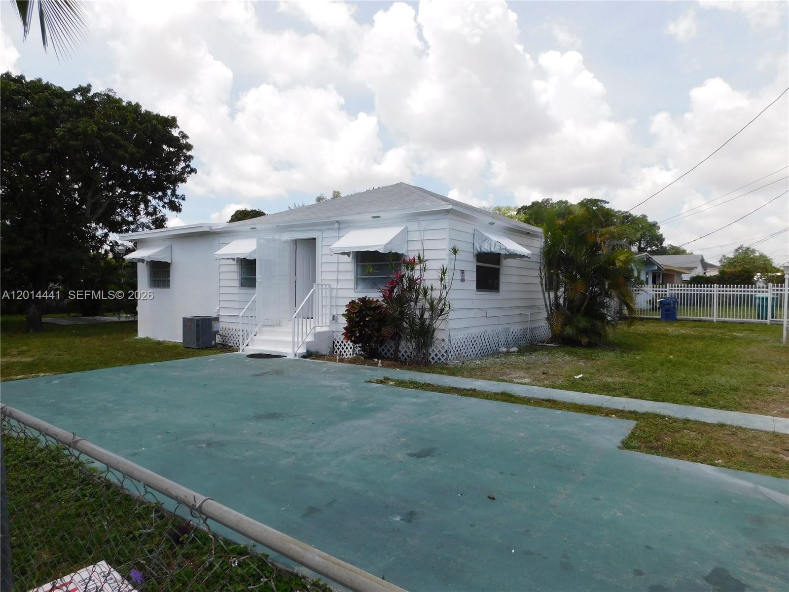 GORRAY PARK - Residential Lease