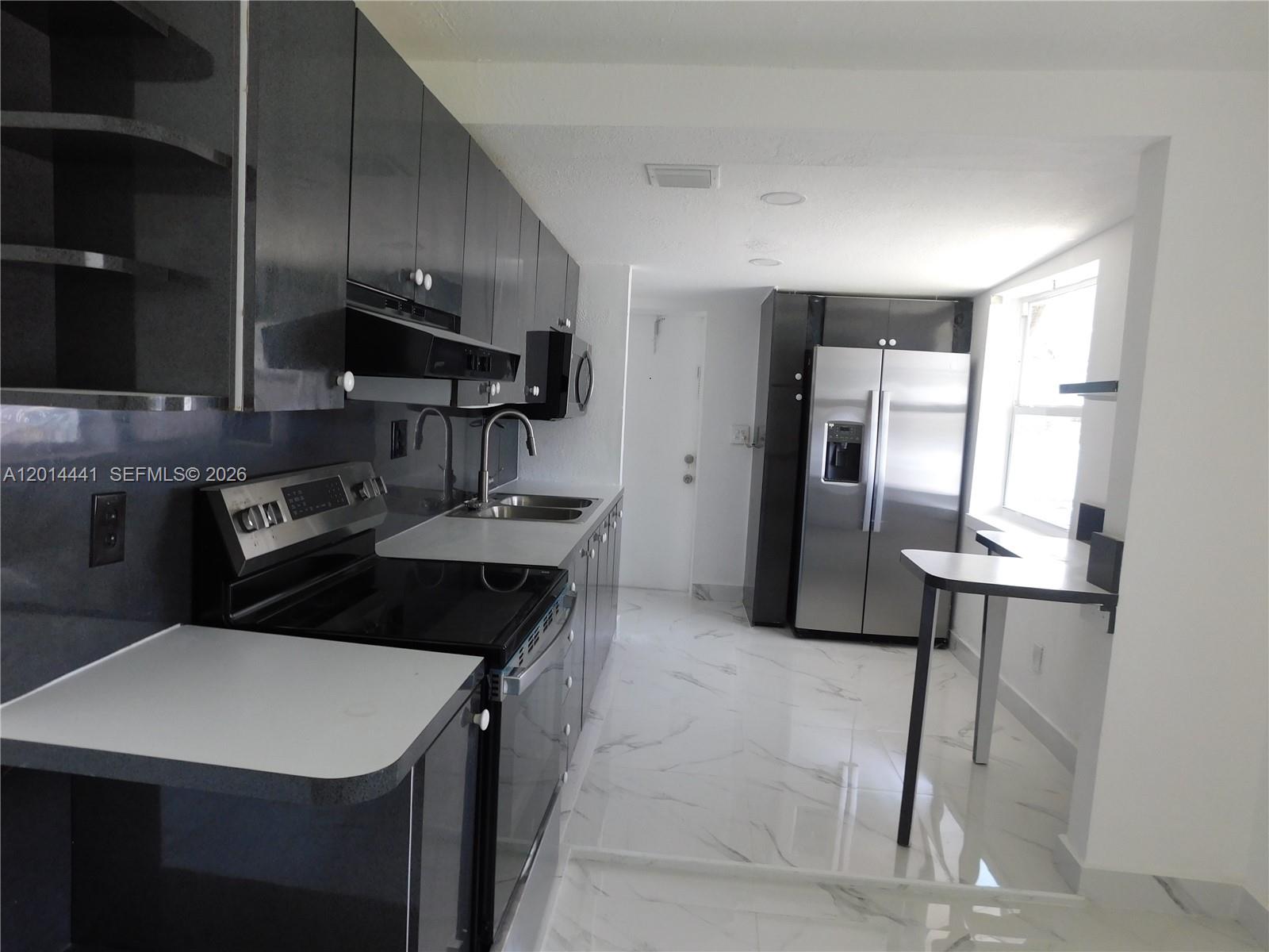GORRAY PARK - Residential Lease