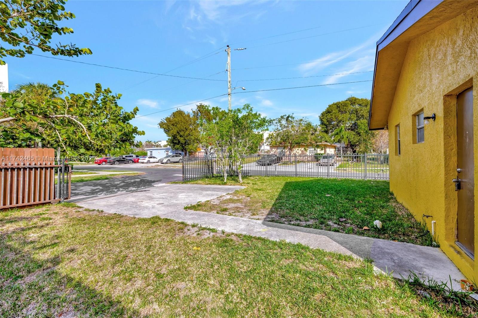 1300 NW 7th Pl