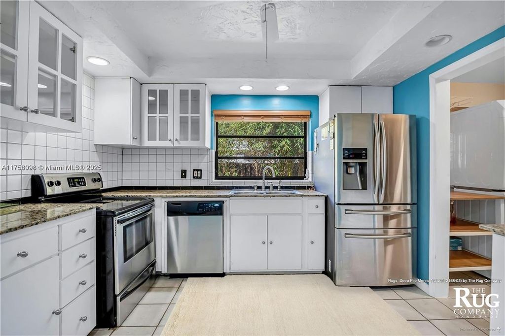 Photo of 5350 Balsam Ter, Plantation, FL 33317 (MLS # A11758098)