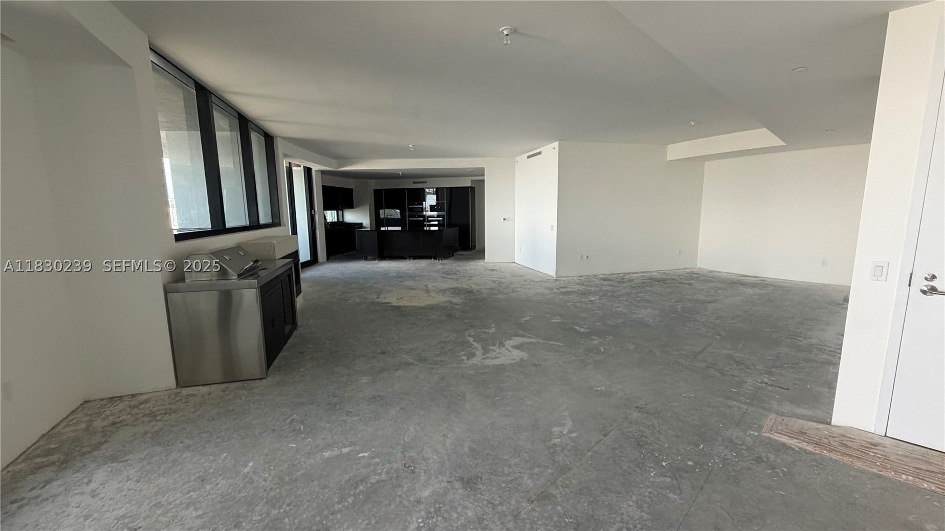 18555 Collins Ave 2303