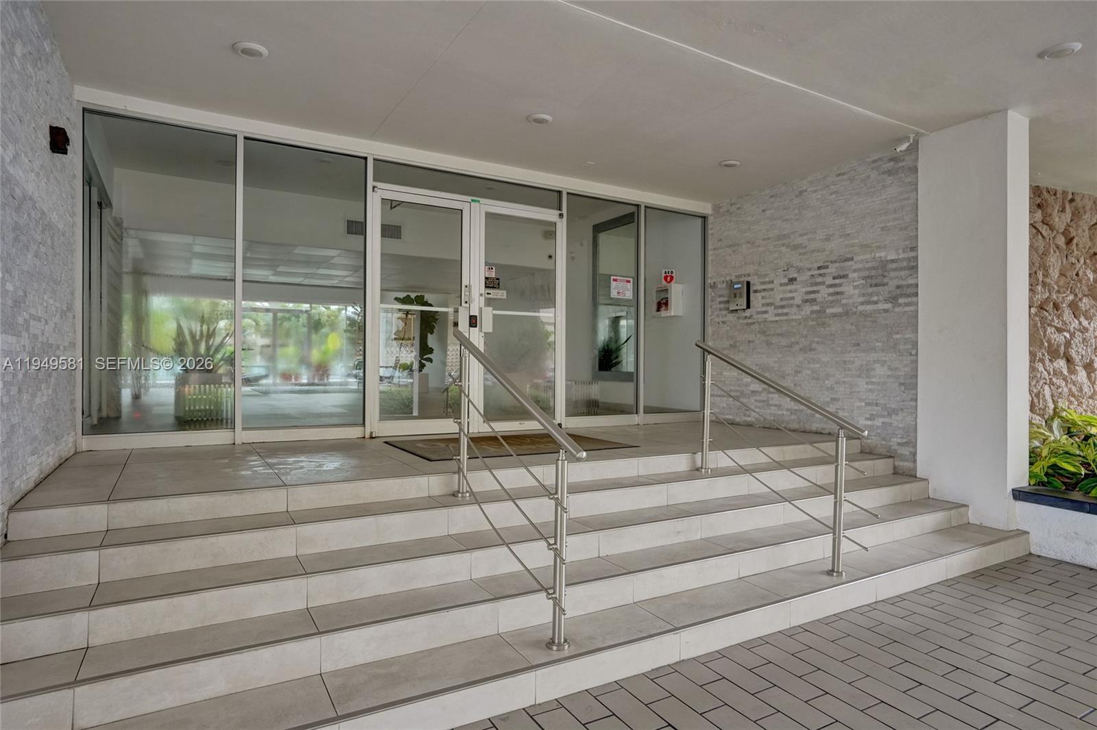 OCEAN VIEW TOWERS CONDO - Residential