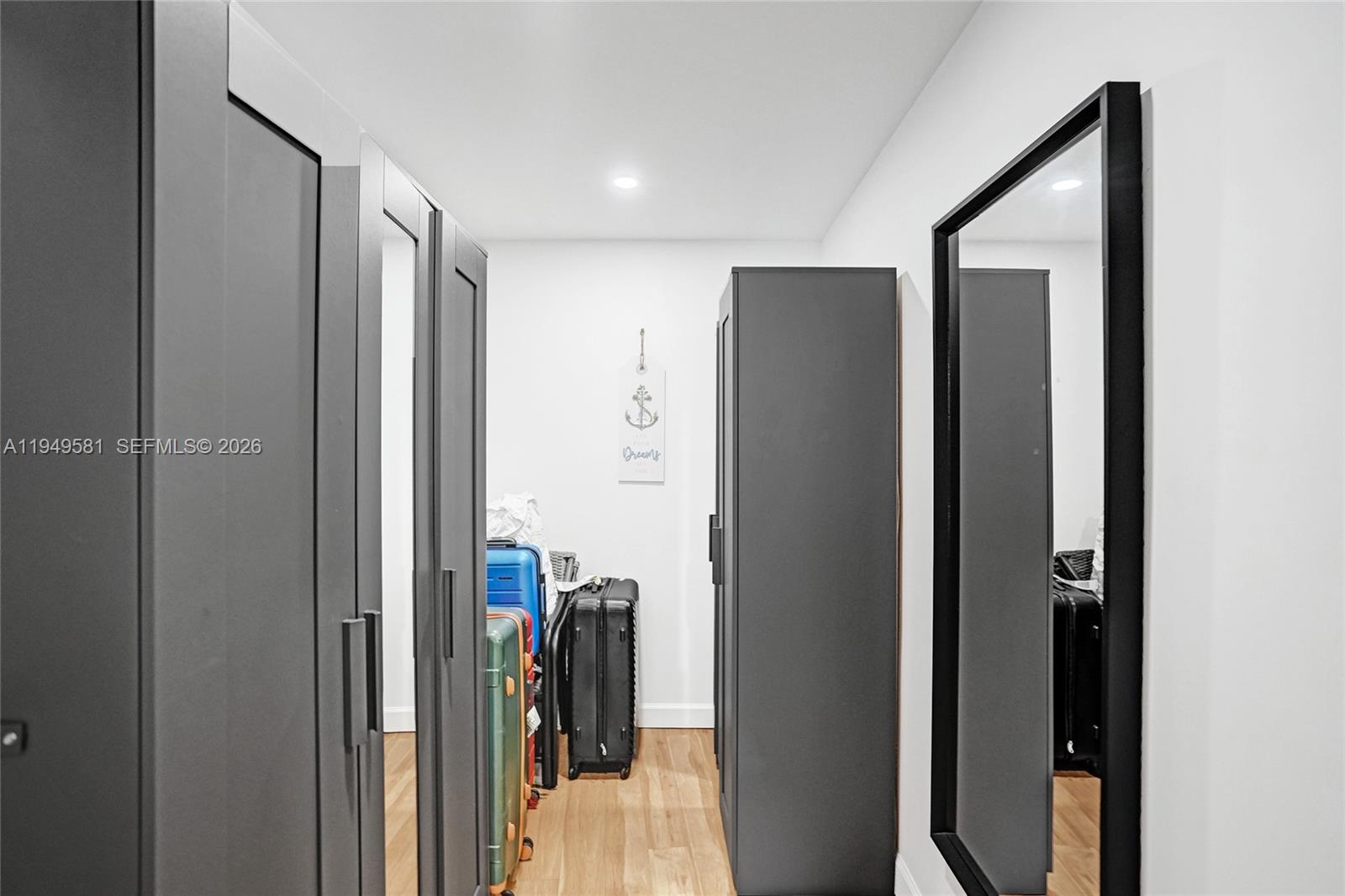 OCEAN VIEW TOWERS CONDO - Residential