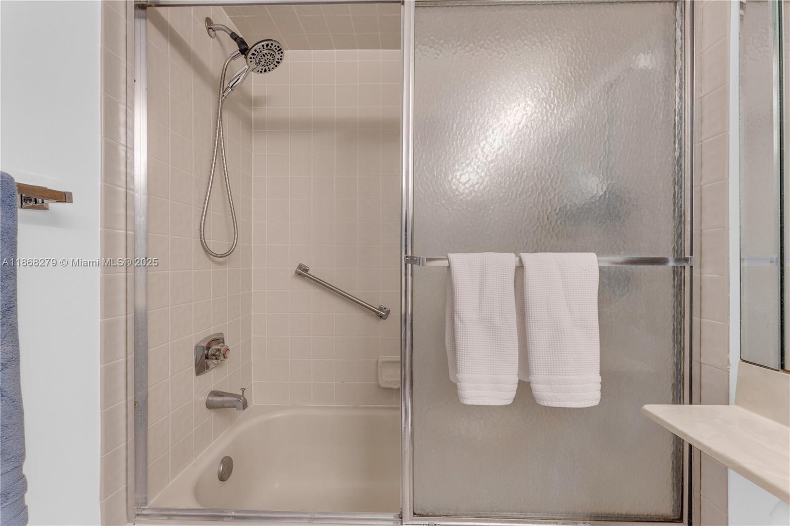 SUNRISE LAKES 211 CONDO - Residential