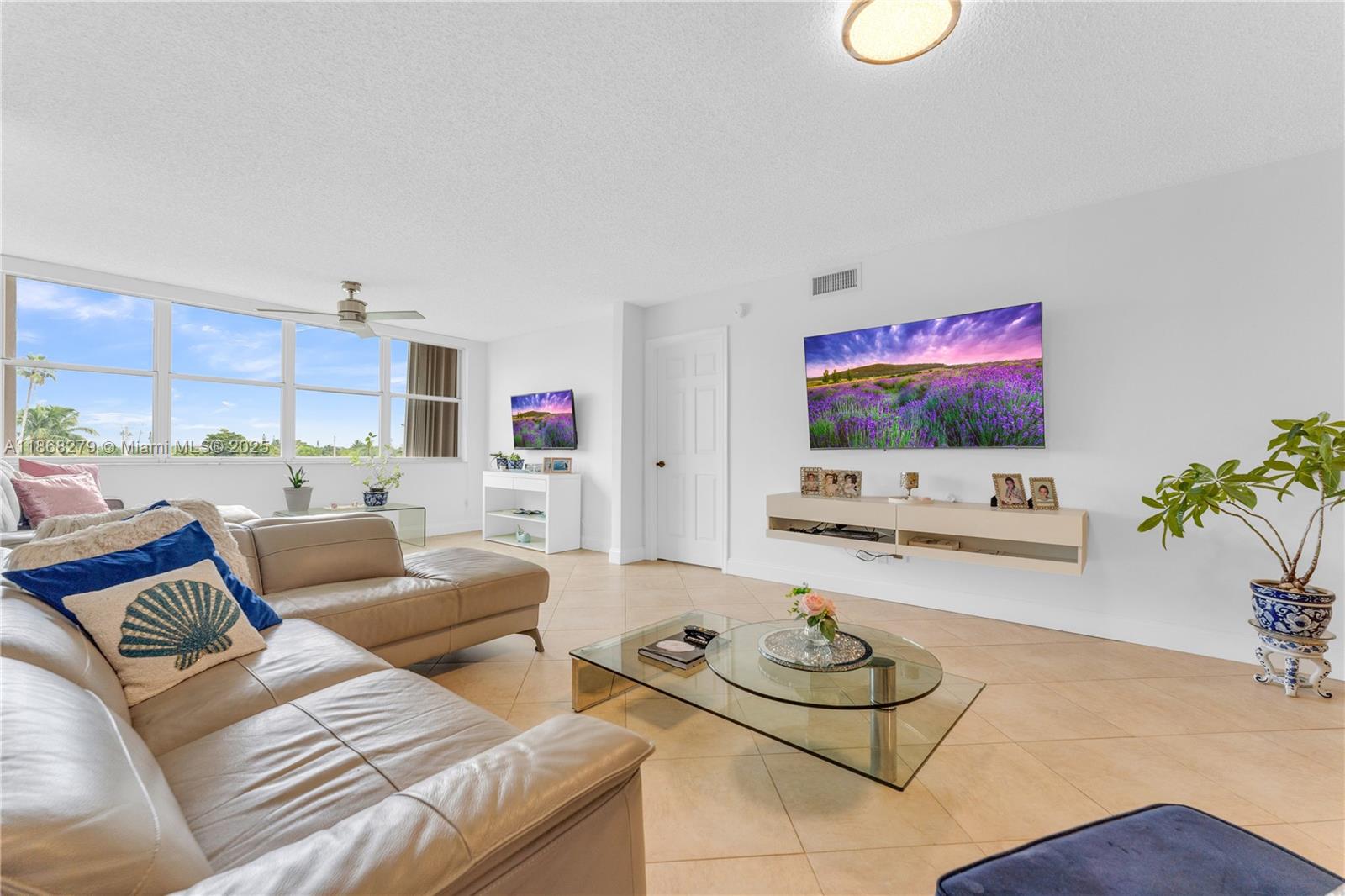 SUNRISE LAKES 211 CONDO - Residential