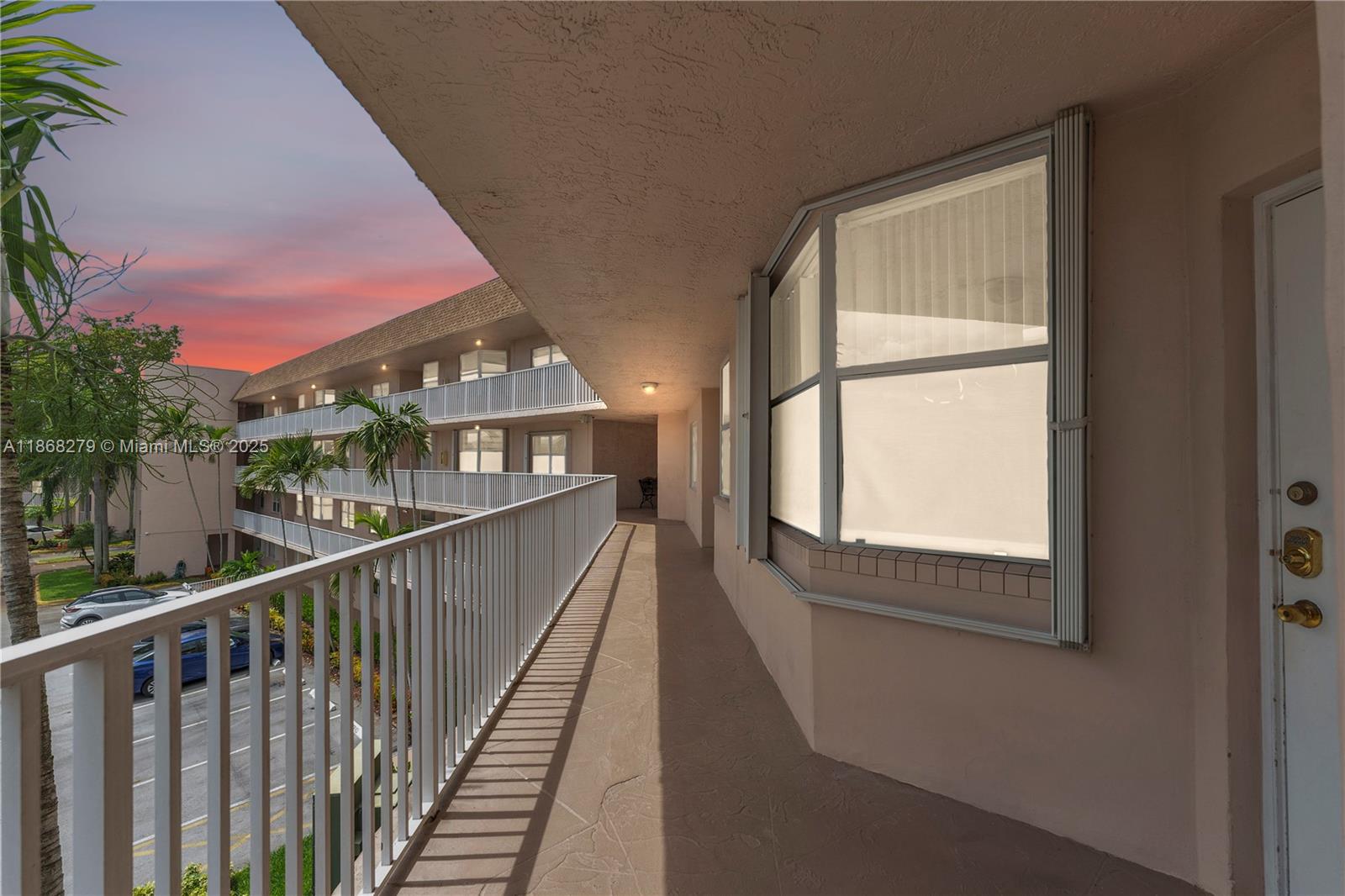 SUNRISE LAKES 211 CONDO - Residential