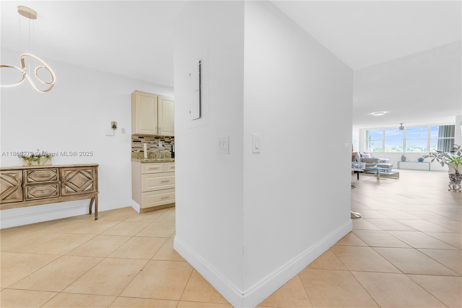 SUNRISE LAKES 211 CONDO - Residential